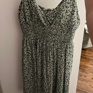 Green floral dress from pacsun🌸💚